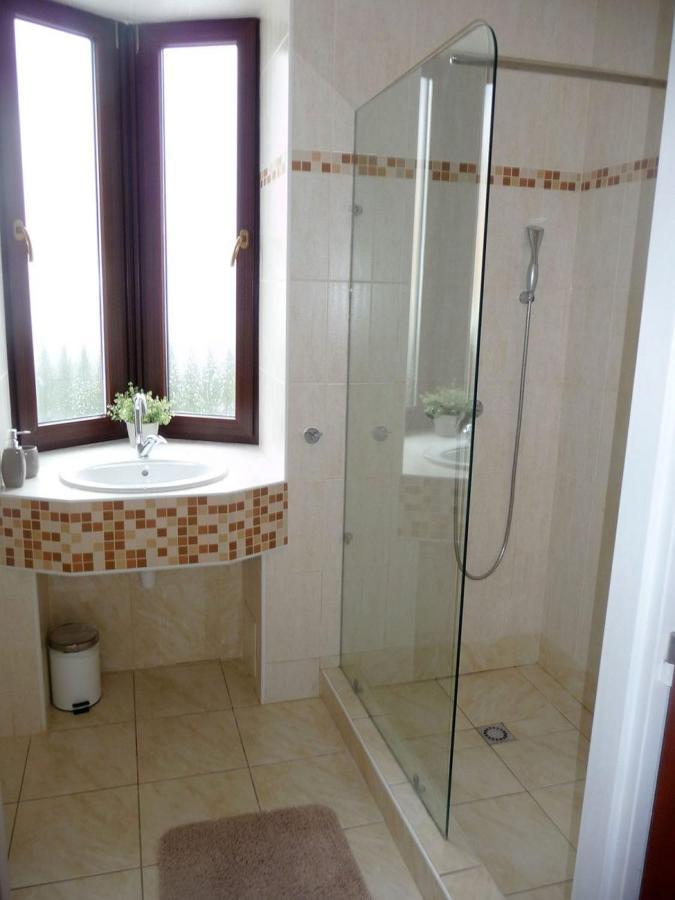 Ubytovanie City Apartman Тренчианске-Теплице Экстерьер фото